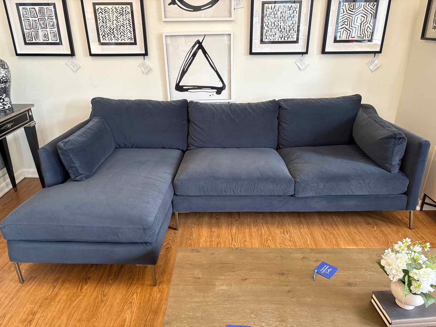 Robin Bruce 'Holloway' 2-Piece Sectional