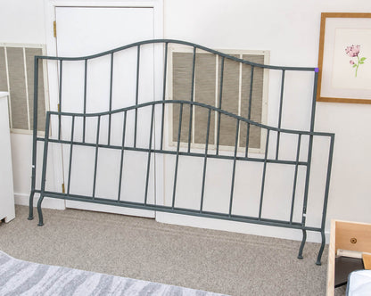 Verde King Metal Bed