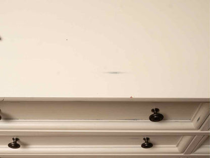 Folio 21 'Hilton Head' Distressed Ivory Finish 8 Drawer Dresser