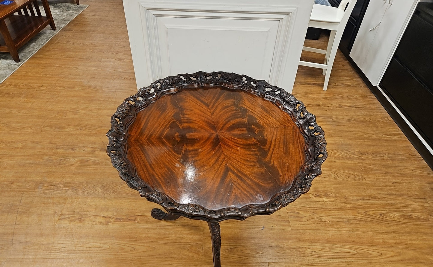 Vintage Chippendale Pie Crust Accent Table