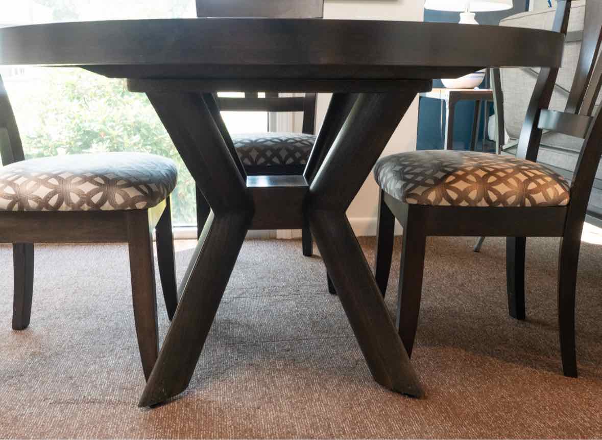 Saloom Espresso Finish Round Table With Crossed Legs  &  4 Chairs