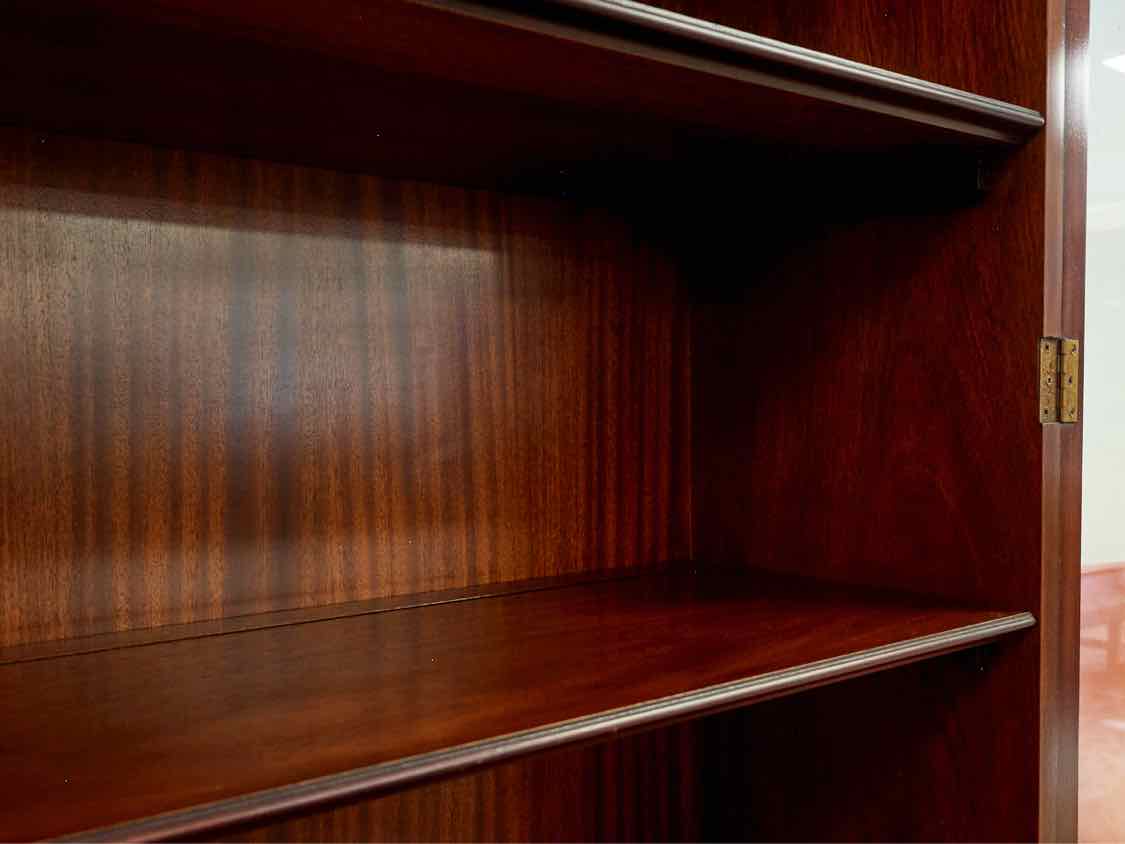 Drexel Mahogany China Cabinet W/ Glass Doors