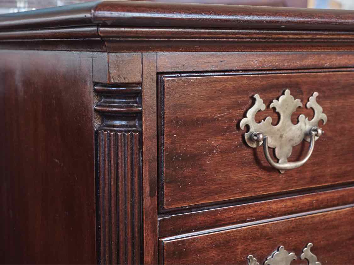 Solid Mahogany Queen Anne 5 Drawer Chest