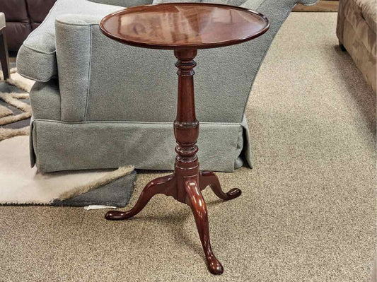 Kindel Mahogany Round Pedestal Table
