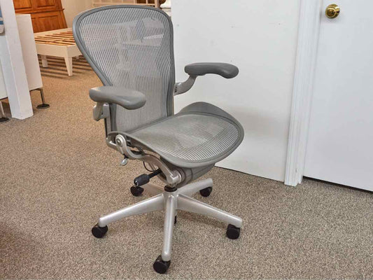 Herman Miller 'Aeron' Adjustable Grey  Office Chairs on Casters