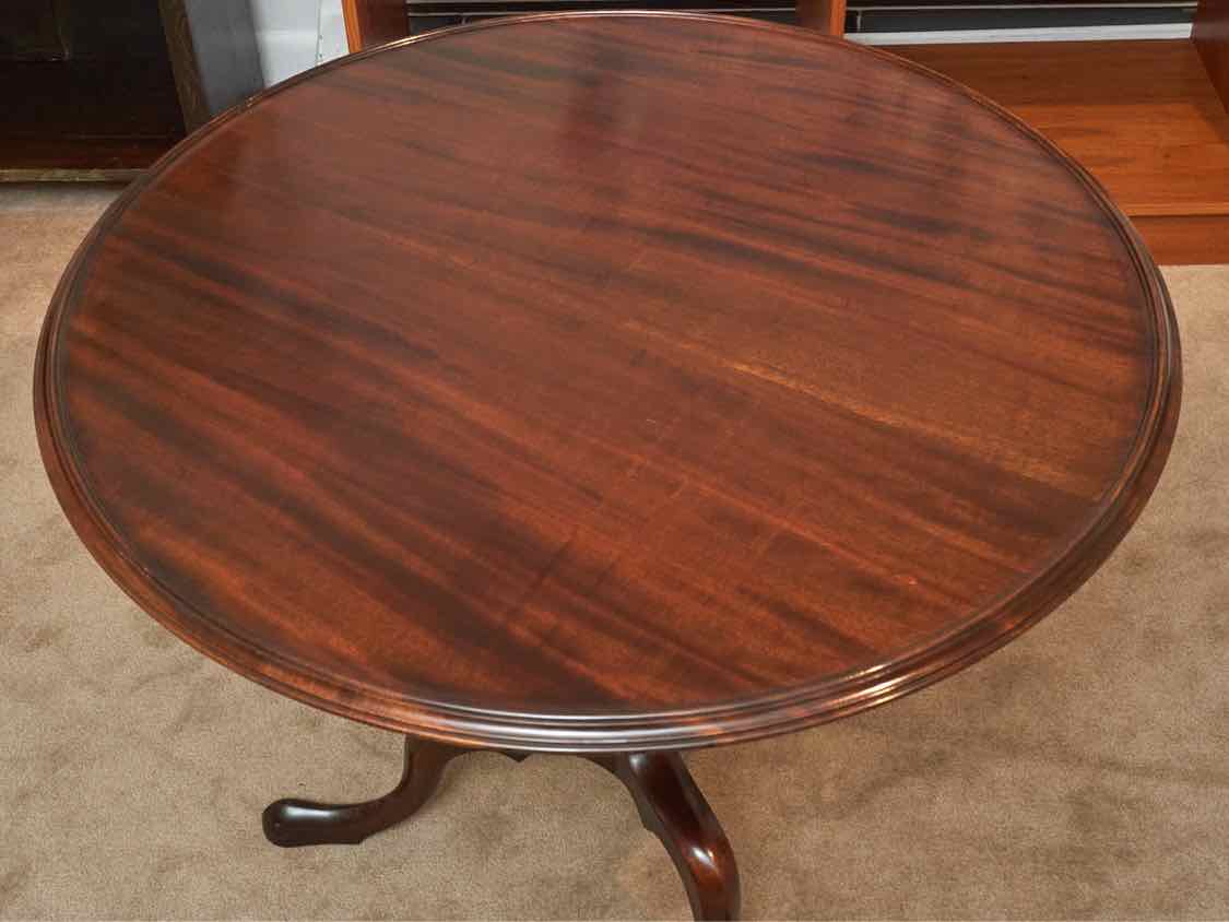 Mahogany Pedestal Accent Table