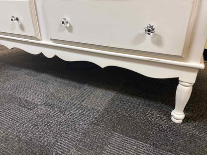 Newport Cottages 'Celine' 6-Drawer Dresser