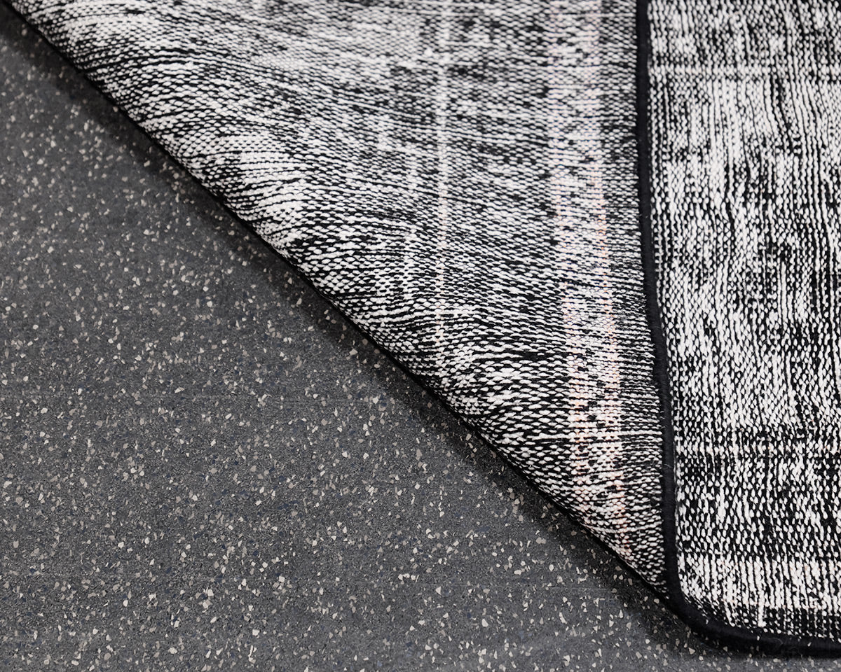 Black and White Oriental Styled 8'x10' Area Rug