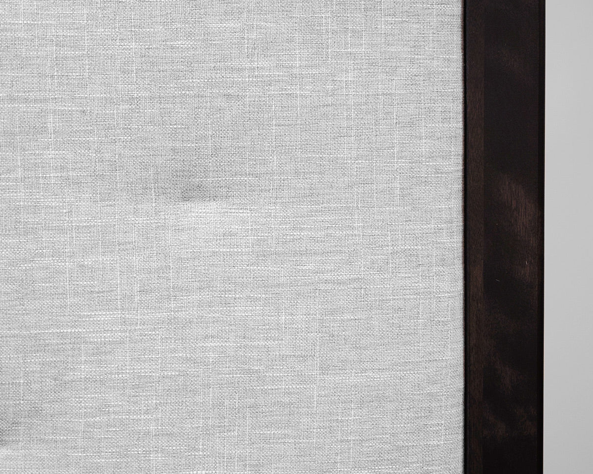 Huppe Edmond Queen Bed