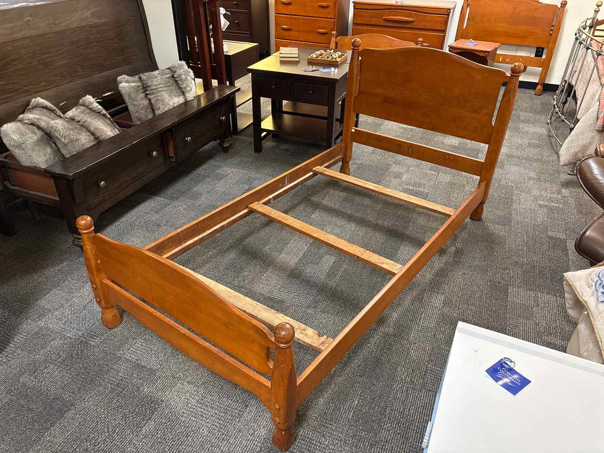 French & Heald Rock Maple Twin Bed