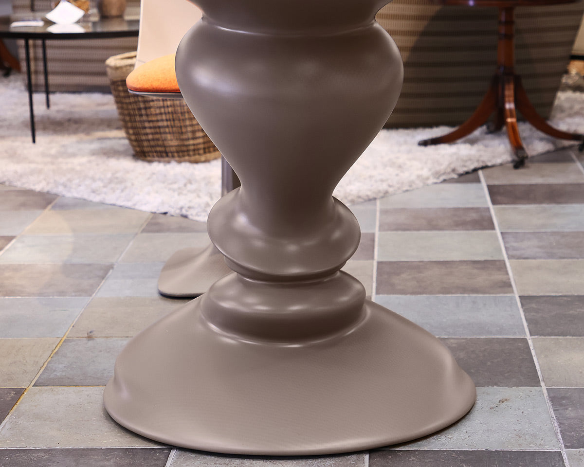 Roche Bobois Sismic Round Dining Table With (4) Arum Chairs