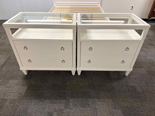 Ethan Allen Pair of 'Heston' Nightstands