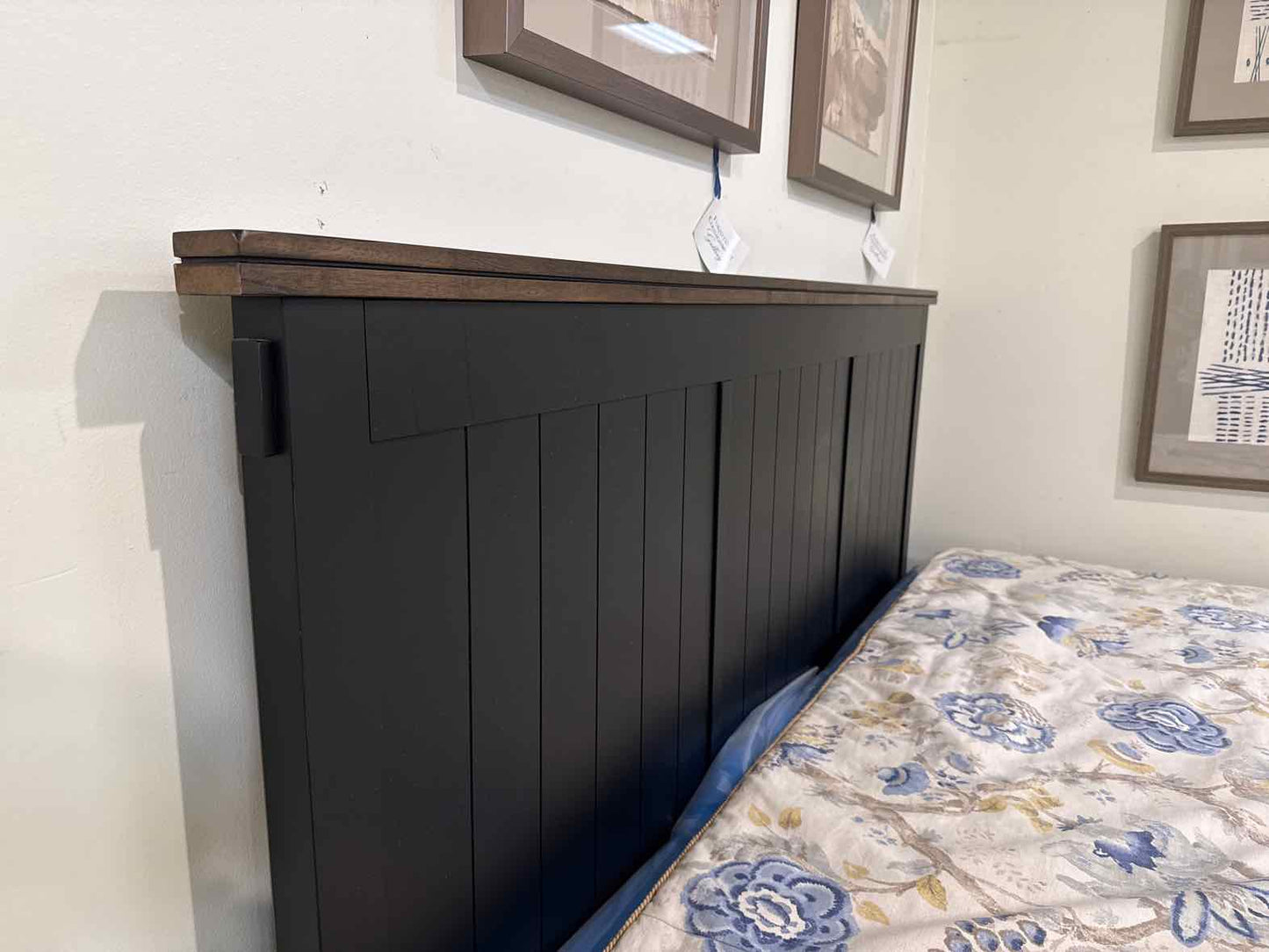 A America 'Stormy Ridge' King Storage Bed in Black
