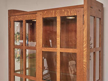 Stickley Mission  Quartersawn Oak Display Cabinet with 2 Glass Doors & Lights