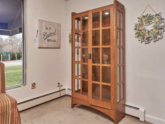 Stickley Mission  Quartersawn Oak Display Cabinet with 2 Glass Doors & Lights