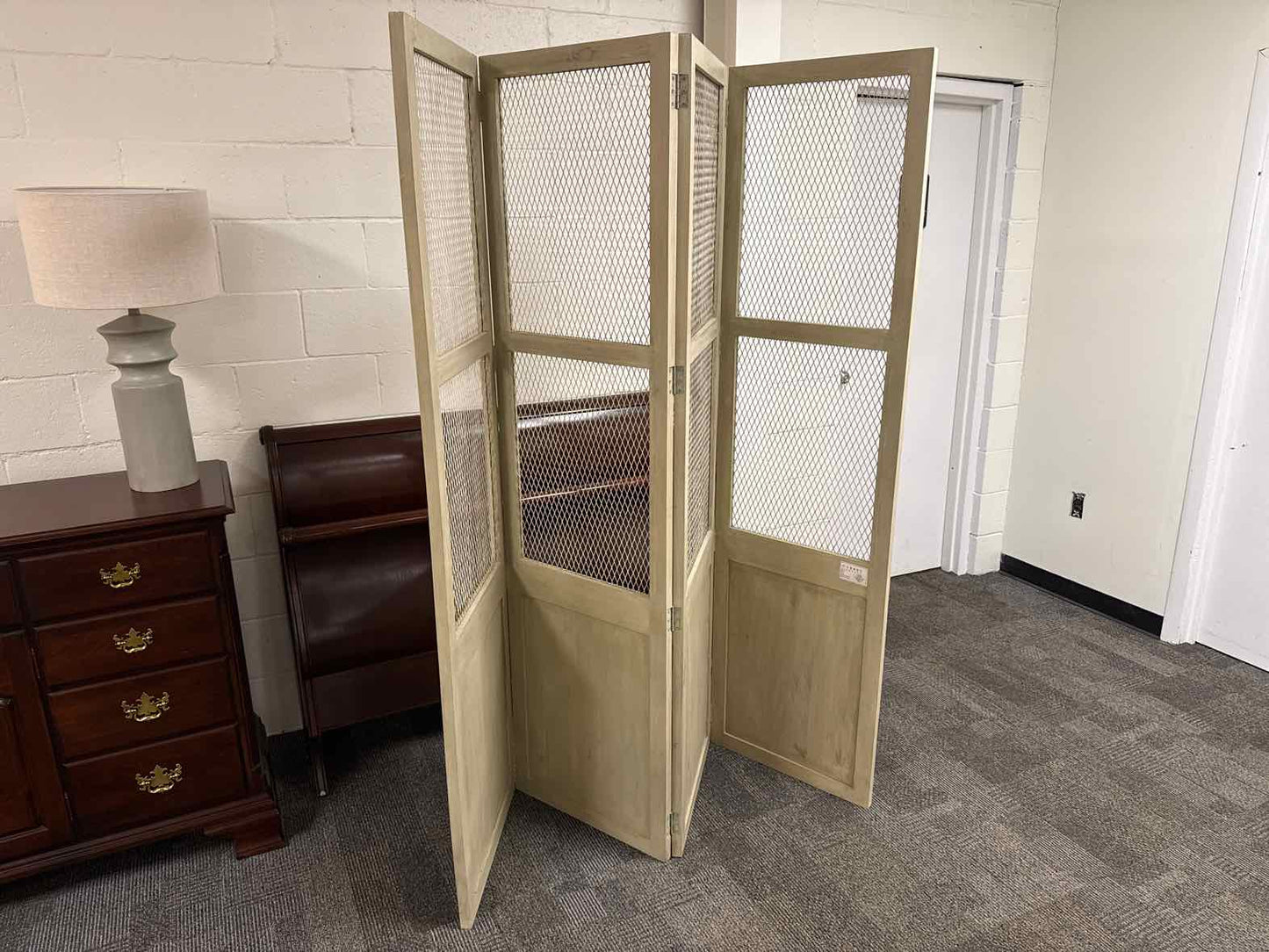 Curry & Co 'Cranbourne' Floor Screen