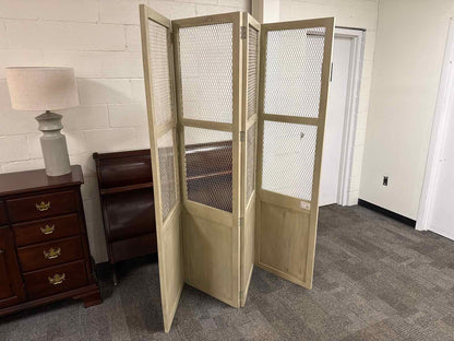 Curry & Co 'Cranbourne' Floor Screen