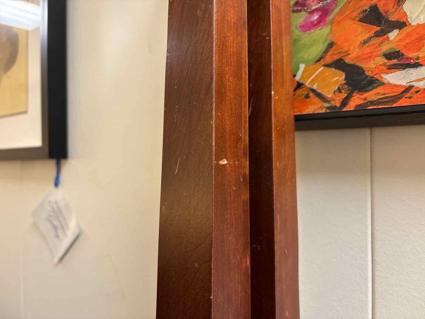 Kincaid Cherry Pencil Post Queen Bed