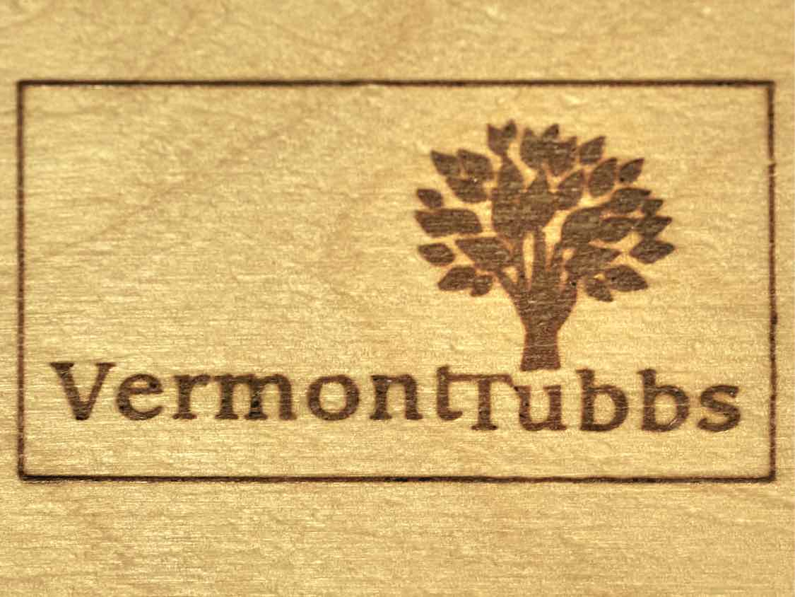 Vermont Tubbs Oak 5 Drawer Chest with Wood Knobs