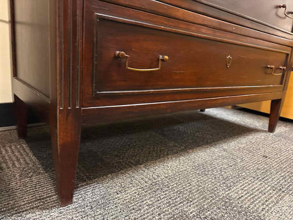 Henredon 'Acquisitions' 7-Drawer Chest