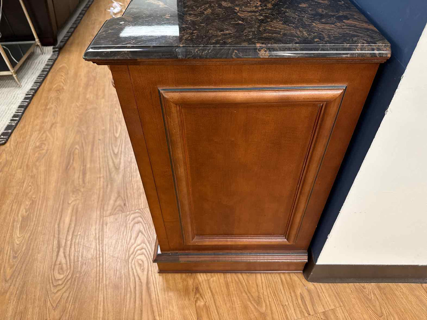 Pulaski Marble Top 3-Drawer Bachelor Chest