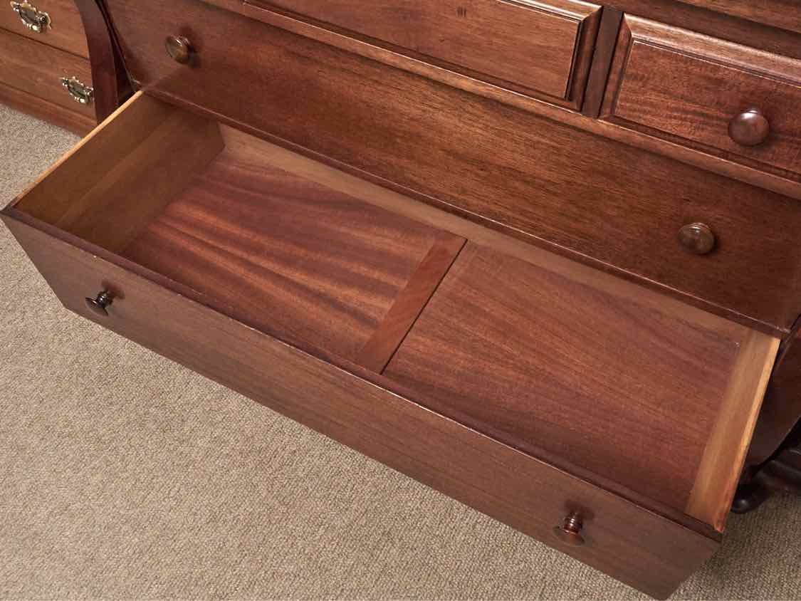 Sligh Mahogany Empire Style 5 Drawer Chest On Casters