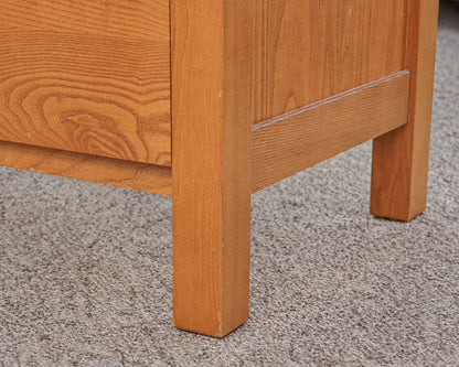 Vermont Tubbs Pair of  Nightstands (3 drawer) in Oak