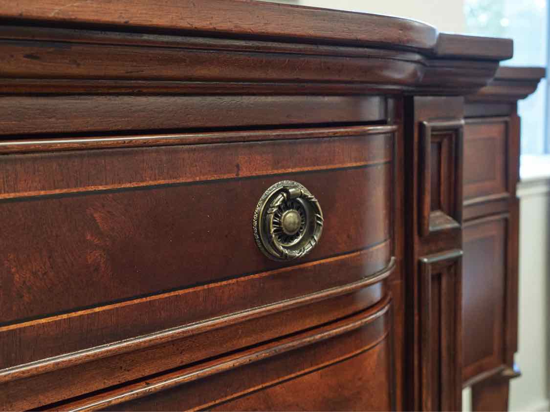 Hickory Chair Co."Historical James River Plantation' Mahogany Server