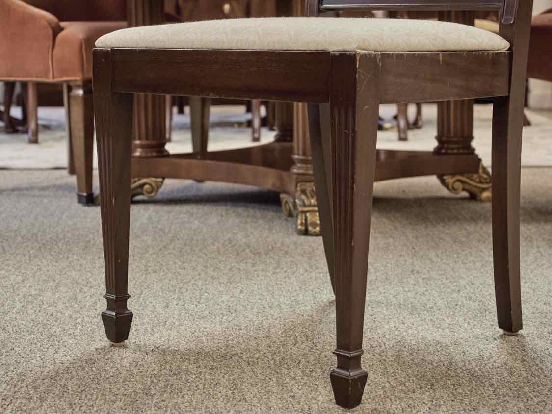 Grand Rapids Mahogany Dining Table & Set of Four Wheatsheaf Back Dining Chairs