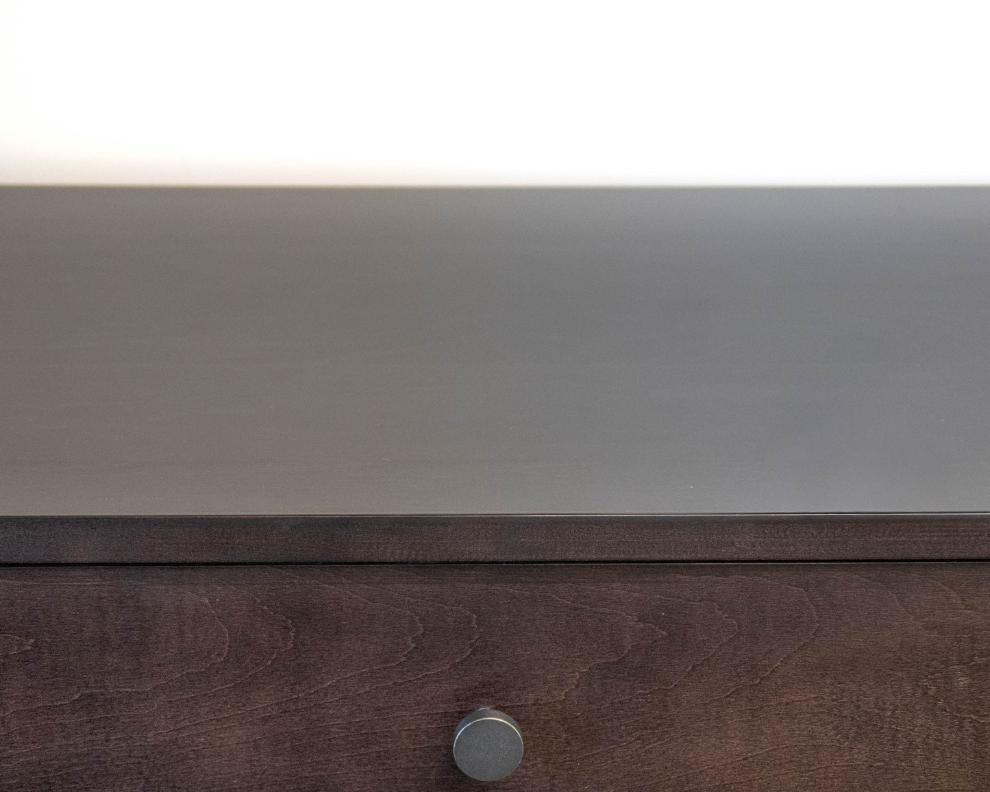 Gat Creek Gerard 9-Drawer Dresser in Maple Black Finish with Burnished Pulls