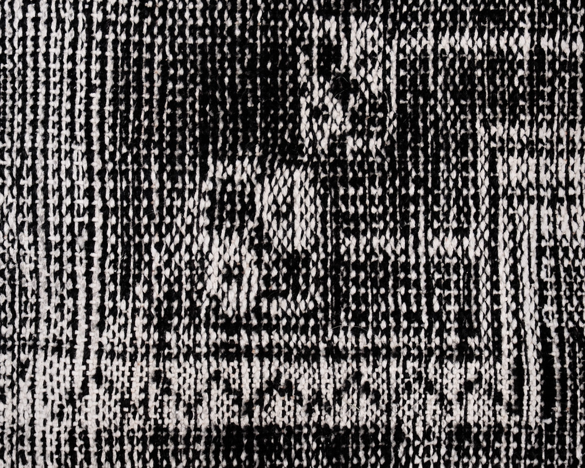 Black and White Oriental Styled 8'x10' Area Rug