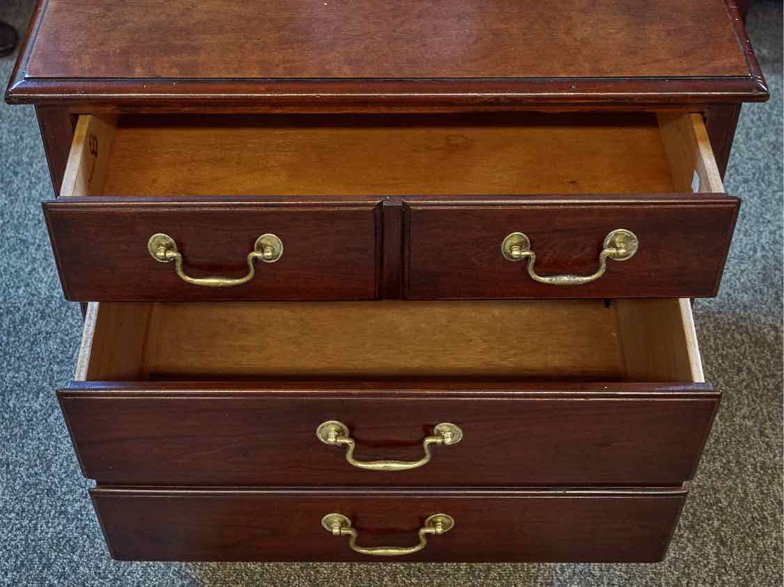 Drexel Mahogany 2 Drawer Nightstands with Hepplewhite Brass Pulls
