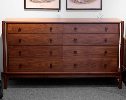 Stickley 'Walnut Grove' 8-Drawer Dresser