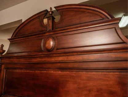 Thomasville "Fredericksburg Collection'Mahogany Finish' Mansion'King Bed
