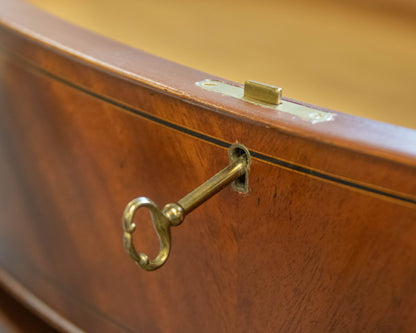 Baker "Historic Charleston" Mahogany Serpentine Bow Front Dresser W/Hepple Pulls