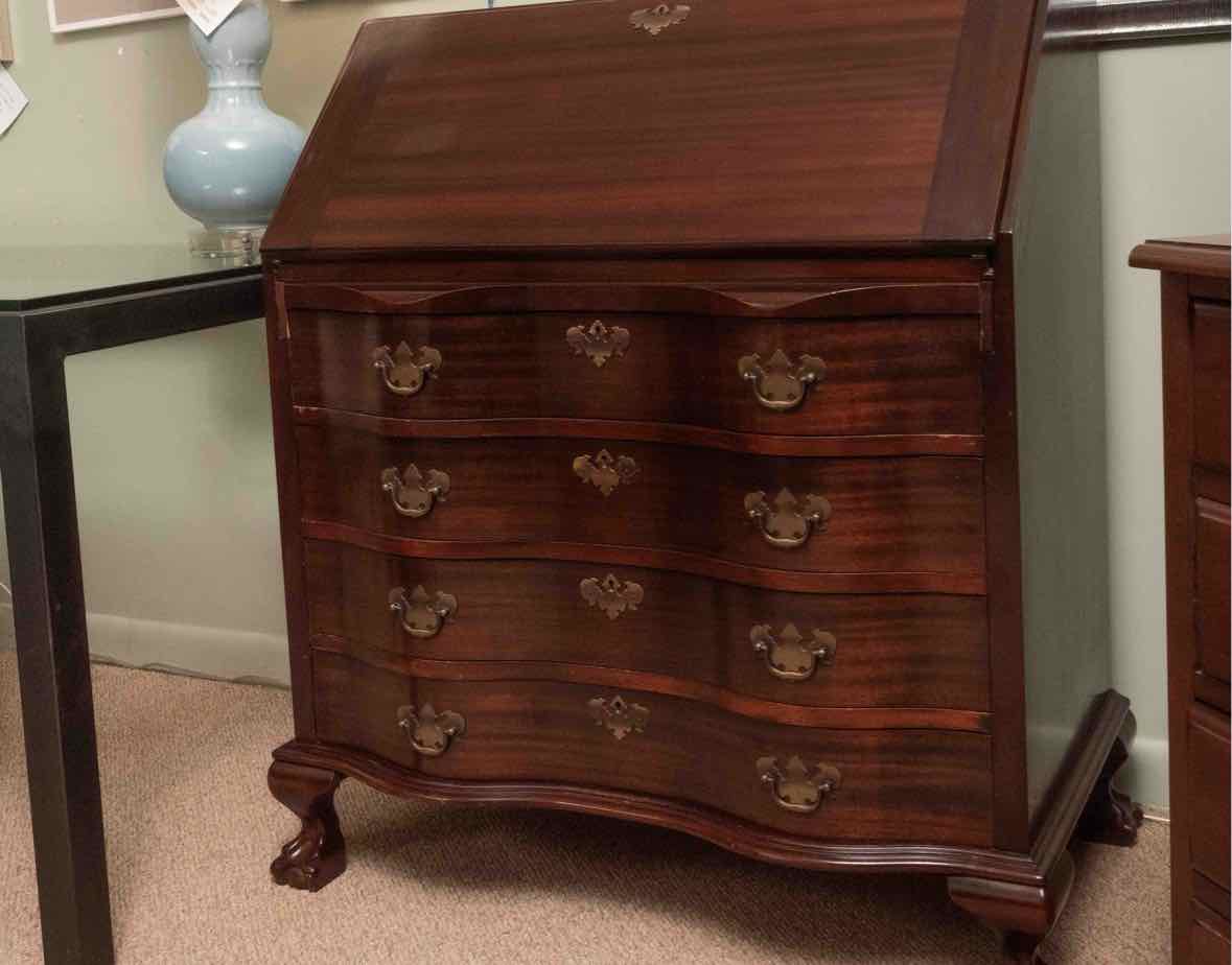 Maddox Mahogany Governor Winthrop  Drop Front 4 Drawer  Secretary Desk