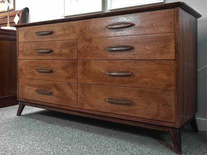 Heritage Henredon Mid Century Modern Walnut 8 Drawer Dresser