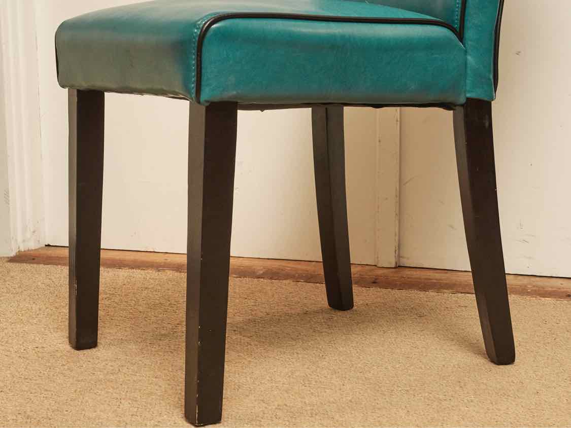 Round Black Finish Table &  4 Teal Bonded Leather Chair Set