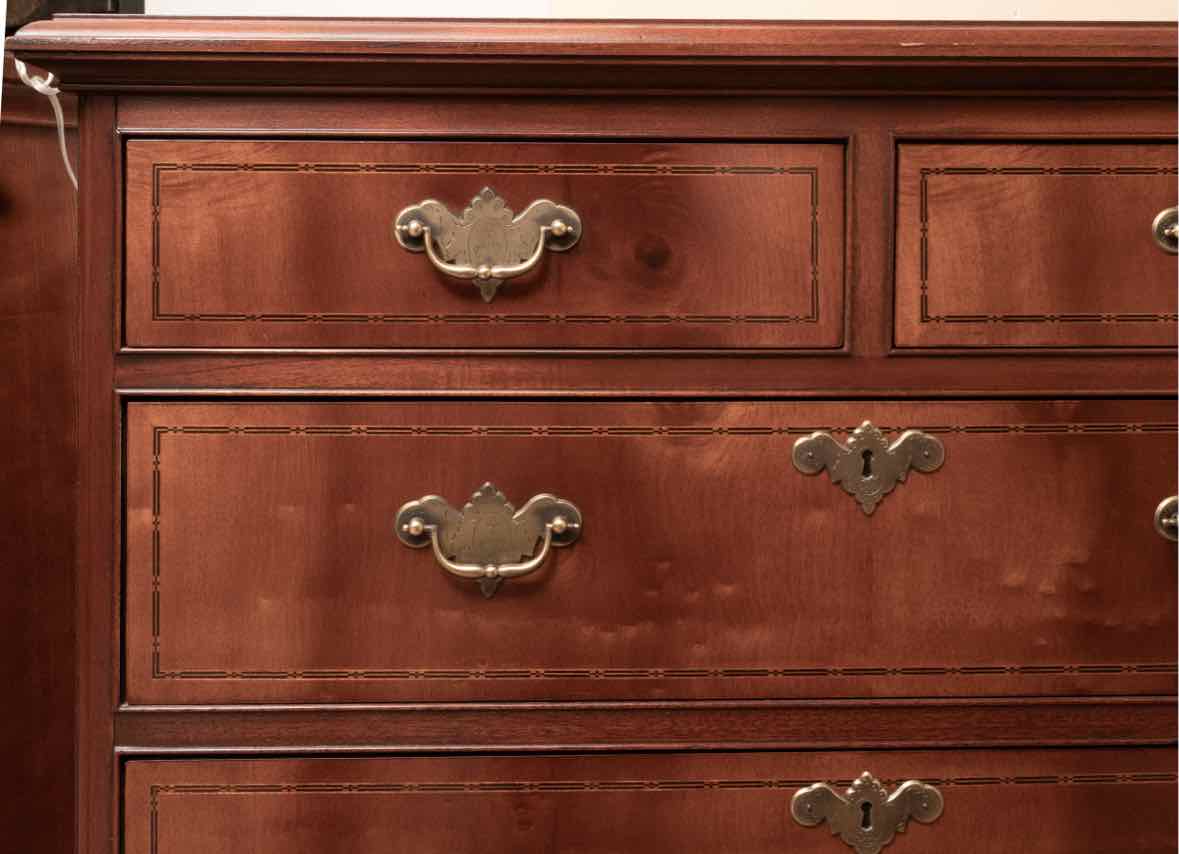Hickory Chair Mahogany 9 Drawer Triple Dresser with 9 Drawers