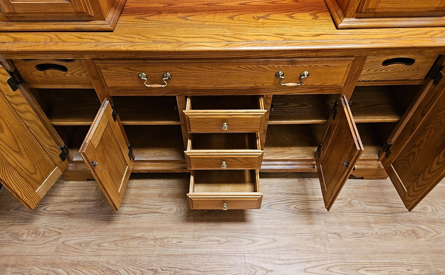S.Bent & Bros. Ash Server w/ Lighted Hutch