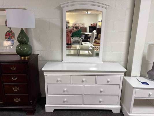 Stanley 7-Drawer Dresser w/ Mirror