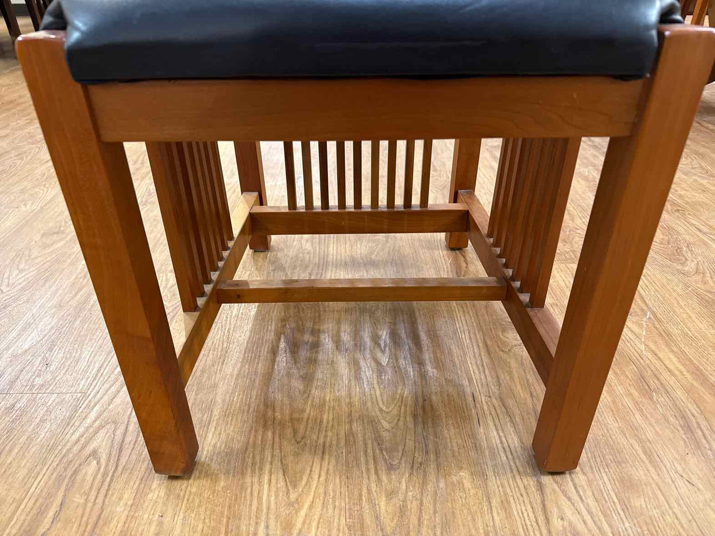 Mastercraft Cherry Mission-Style Table & 6 Chair Set