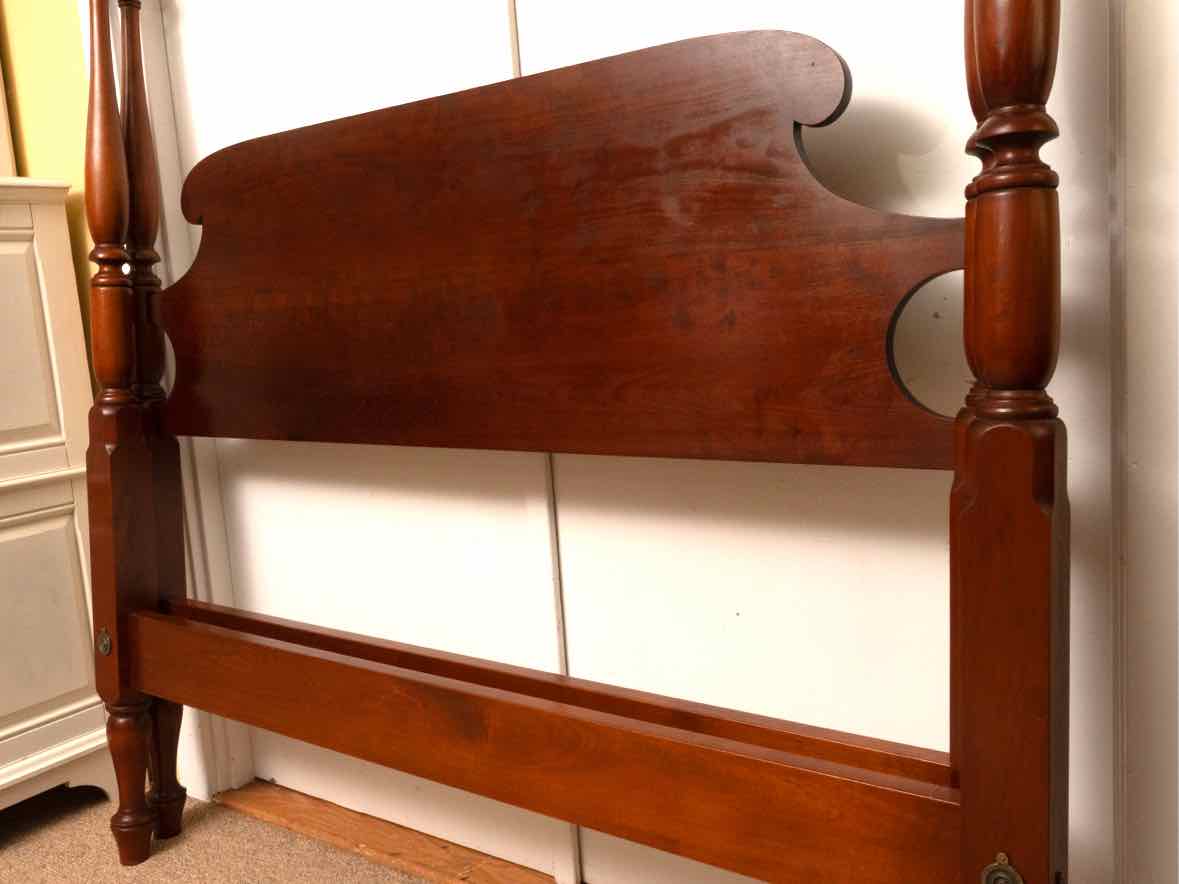Eldred Wheeler Tiger Maple 4 Post  Queen Bed with Acorn Finals