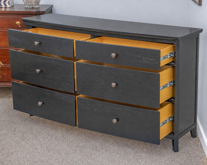 Pottery Barn ' Chloe' 6  Drawer Dresser