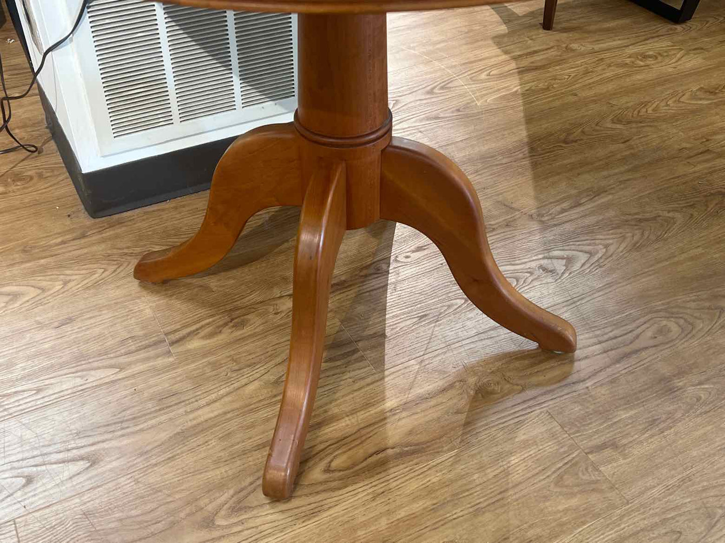 Round Cherry Pedestal Dining Table