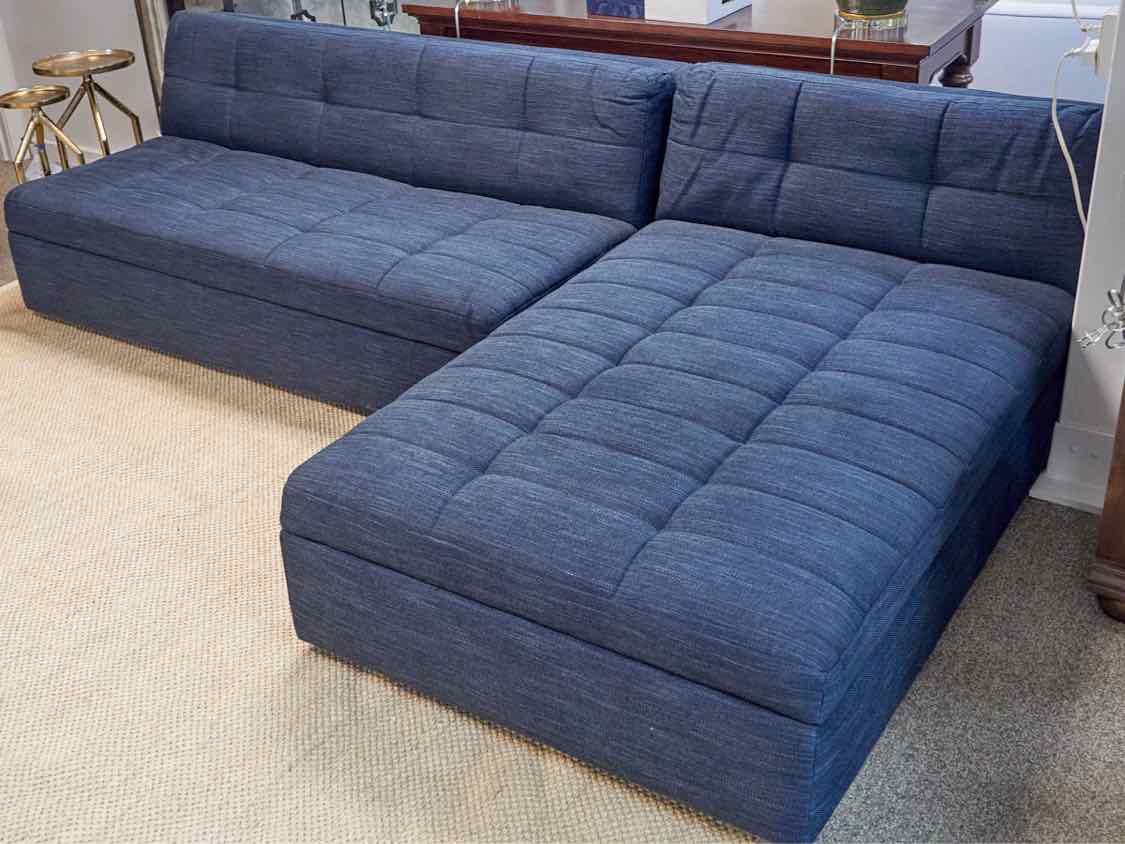 Blue Upholstered Modern Bench Cushion Reversible  Sectional with Storage Chaise