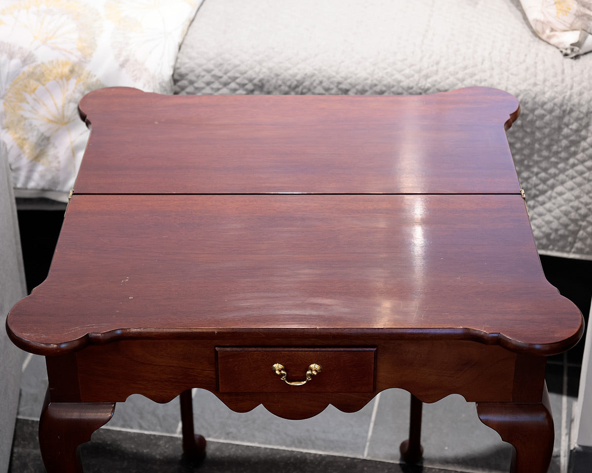 Mahogany Flip Top Cookie Cutter Corners Accent Game Table