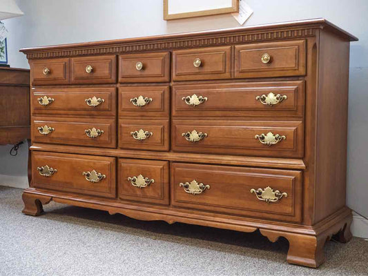 Bassett Maple 9 DrawerTriple  Dresser