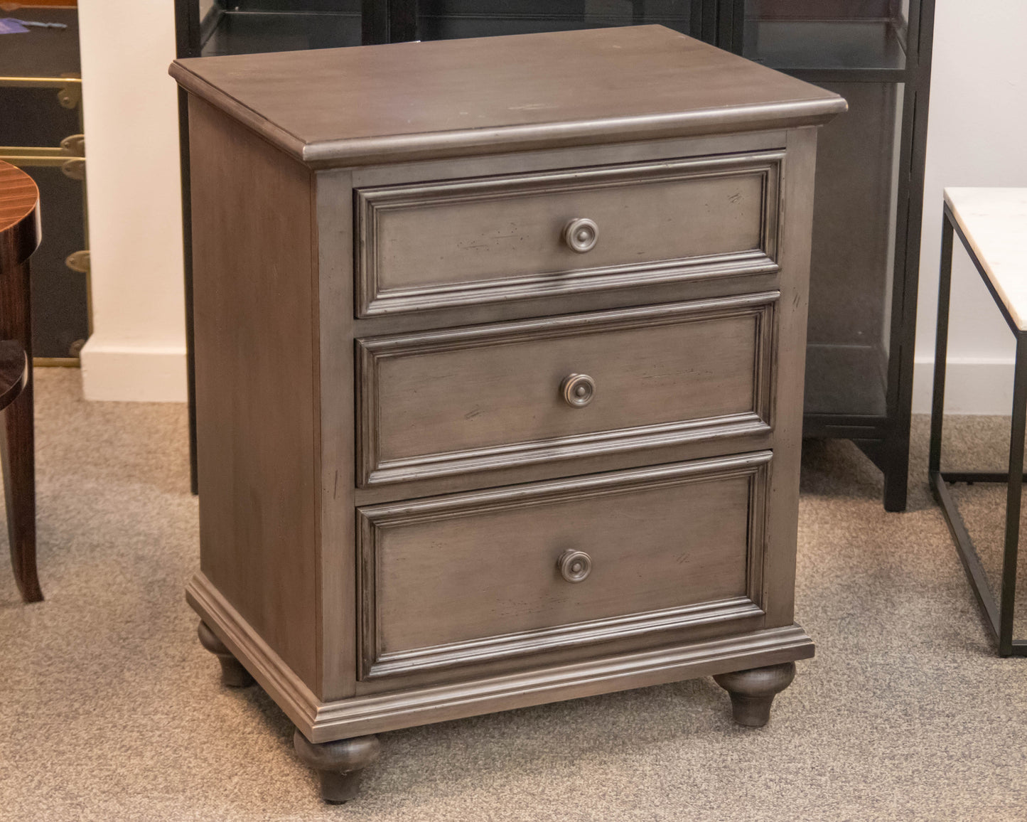 Pair of Ethan Allen New Country Three Drawer Nightstands