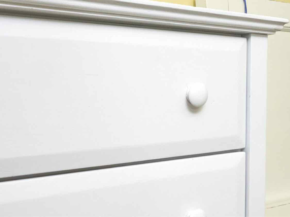 Vermont Tubbs  White Finish 5 Drawer Chest
